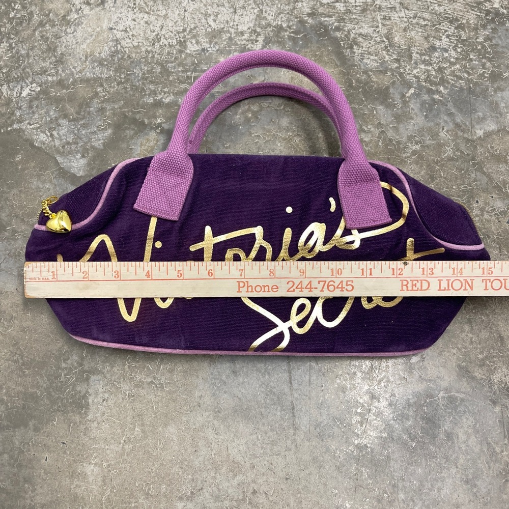 Victorias Secret Purple Velour Barrel Bag Gold Logo Y2K Heart Zipper Pull - Picture 6 of 6